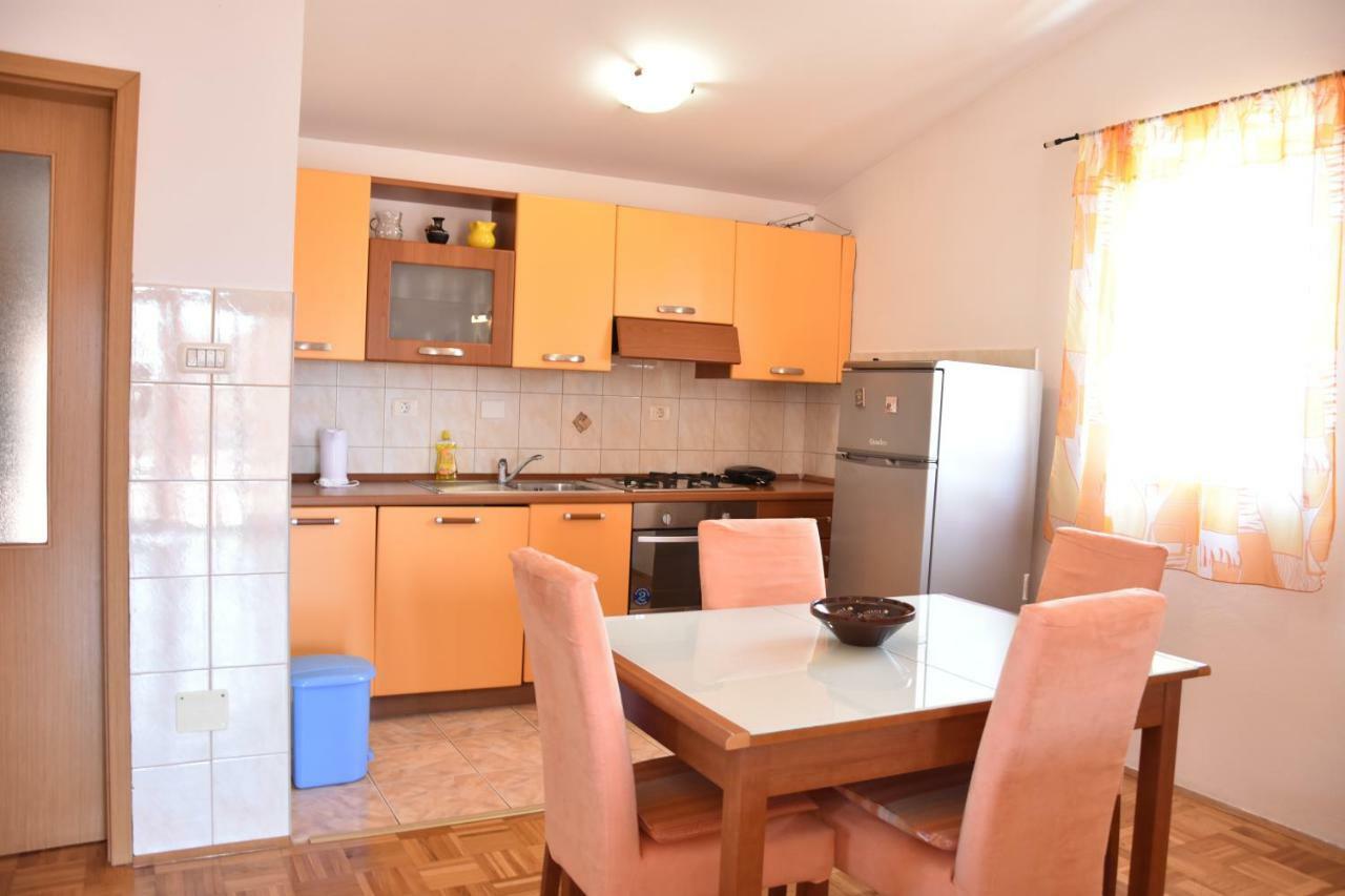 Apartman Branka- Sea View Peroj Exterior photo